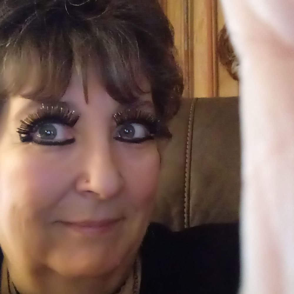 Meet your Posher, Carol